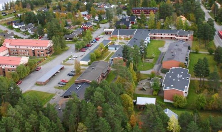 080040, Tallåsvägen 36 E, Skolhemmet
